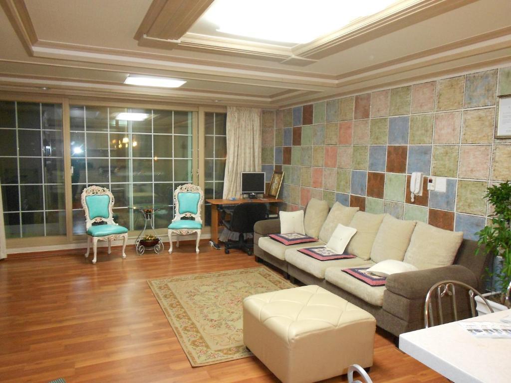 Elvis Bnb Incheon Esterno foto