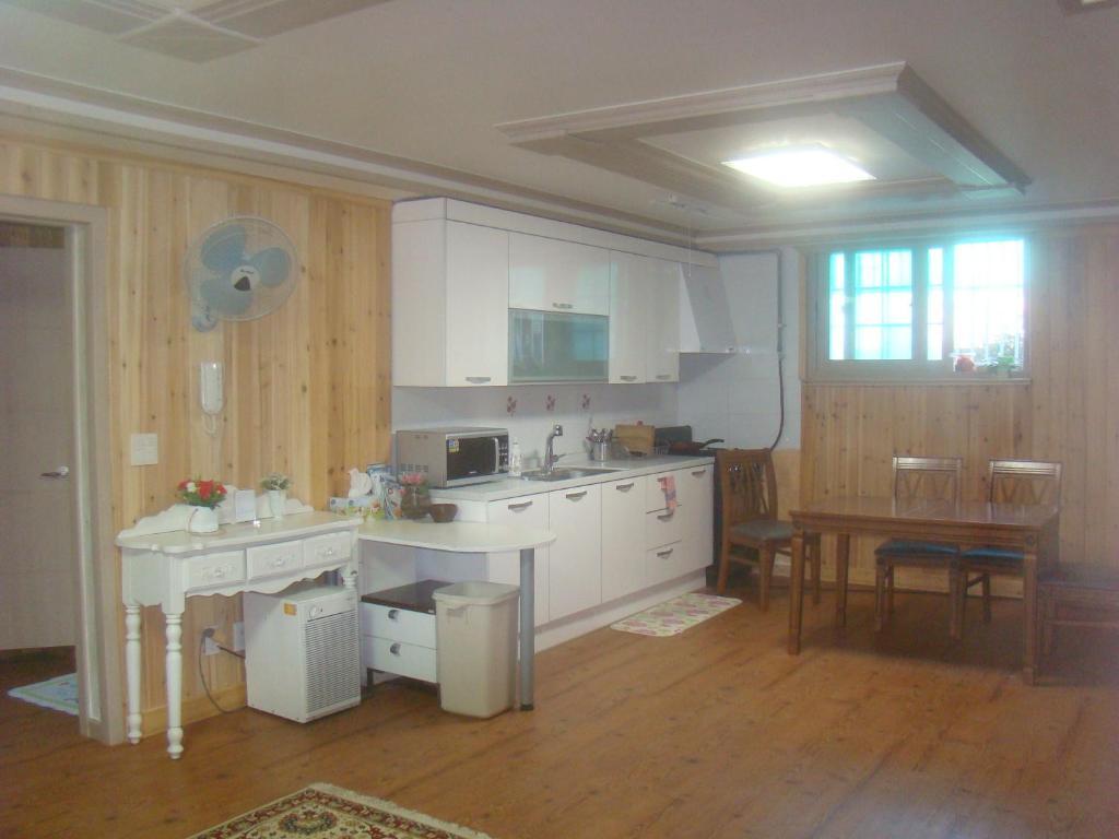 Elvis Bnb Incheon Esterno foto
